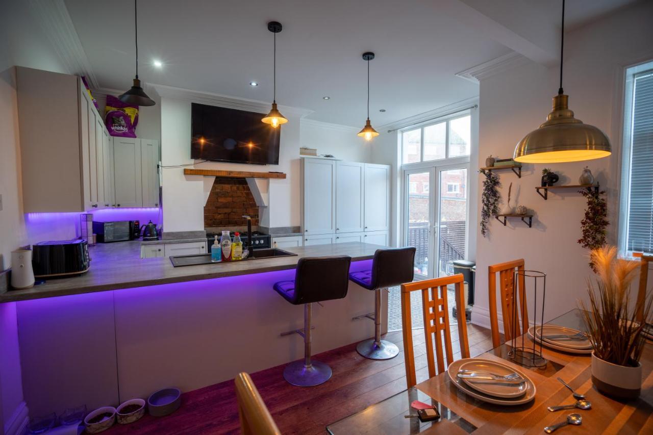 Cavendish Cat And Gaming House Apartment Blackpool Exterior photo